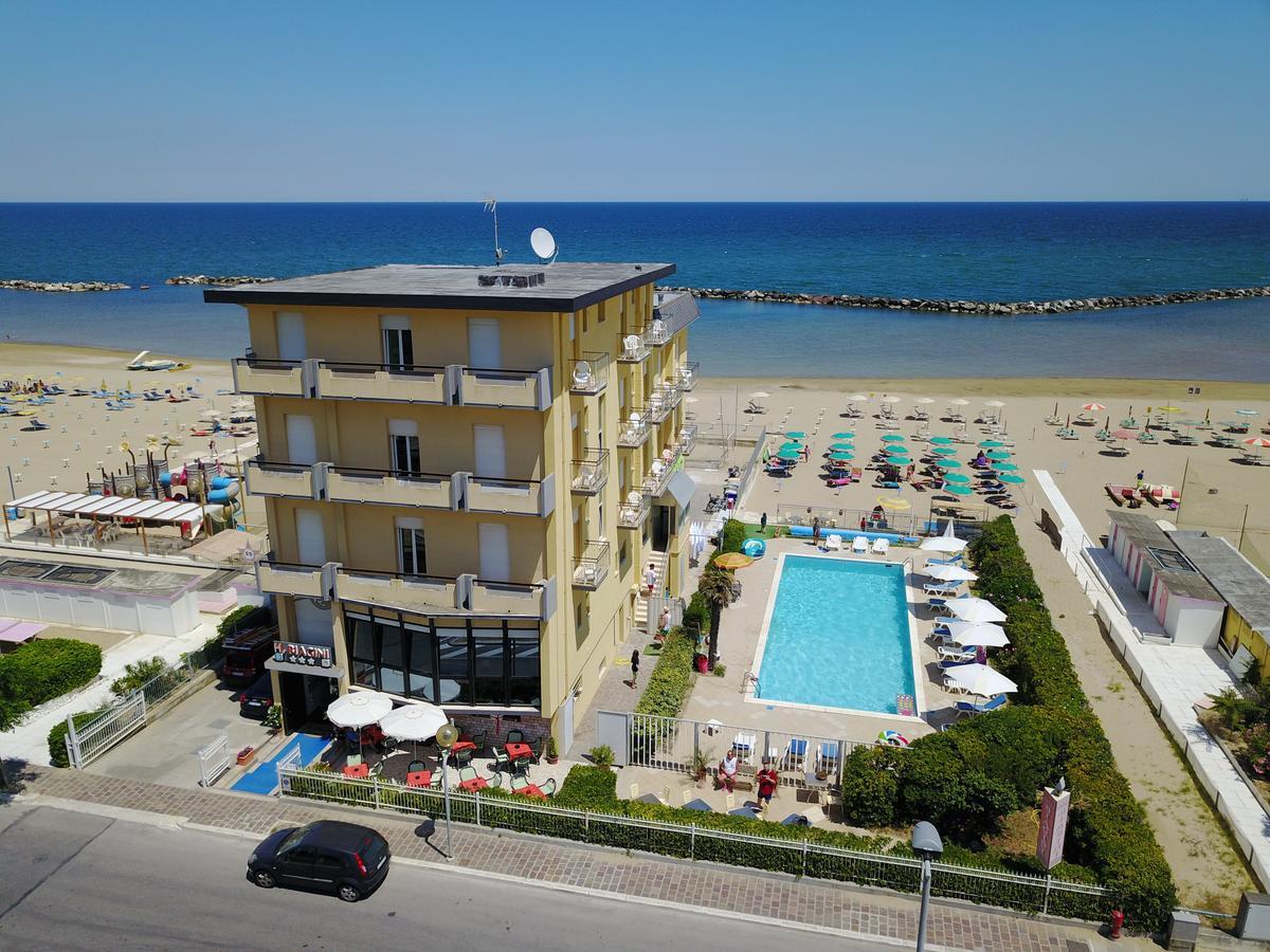 Hotel Biagini Rimini Exterior foto